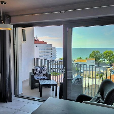 Apartament Wakacyjny Horyzont - Parking Gratis Miedzyzdroje Bagian luar foto