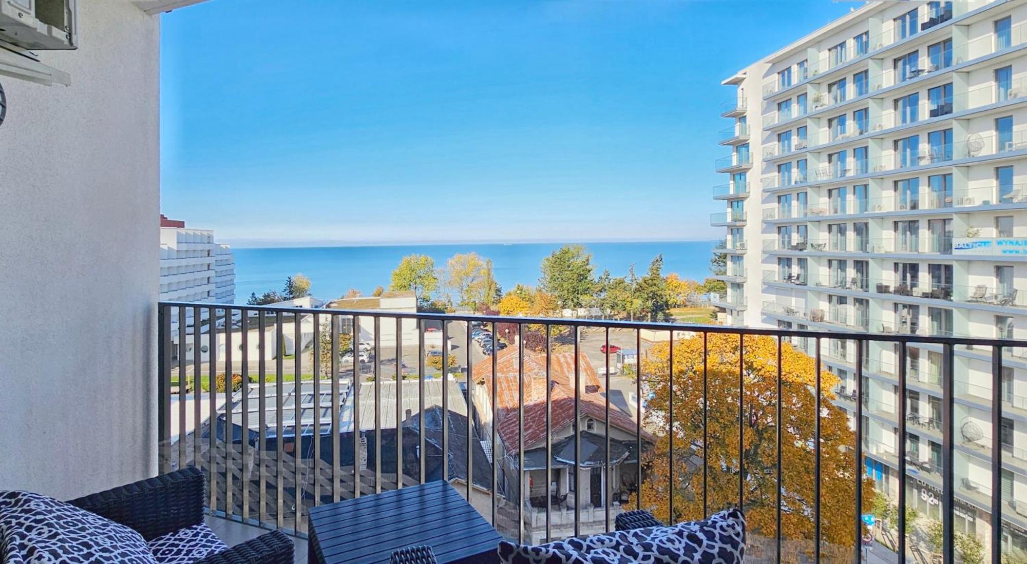Apartament Wakacyjny Horyzont - Parking Gratis Miedzyzdroje Bagian luar foto